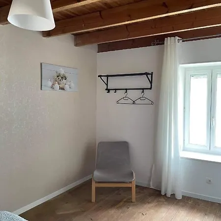 Charmante Maison De Village Renovee Feriehus *