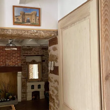 Charmante Maison De Village Renovee